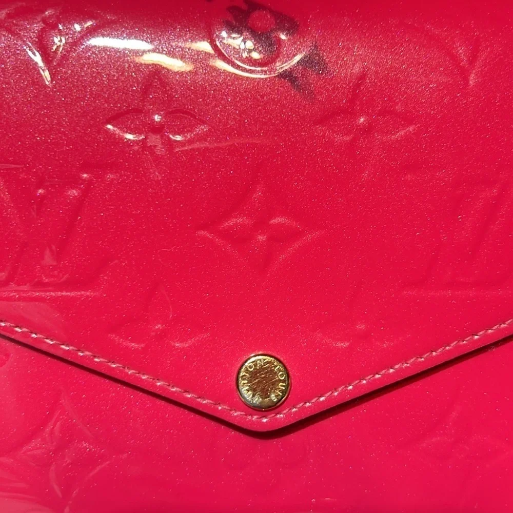 Louis Vuitton Felicie Pochette Rare Pink. Flaw
